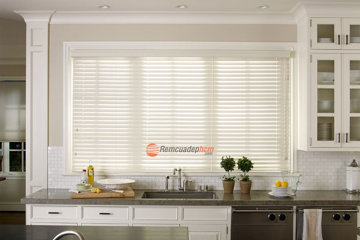 rèm cửa phòng bếp sáo nhôm