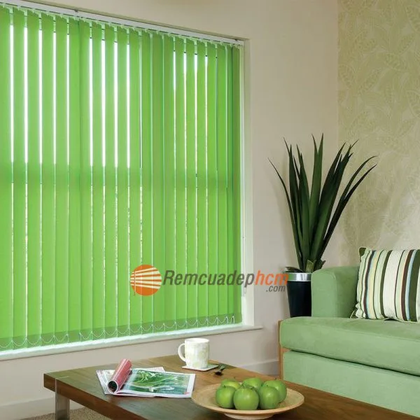 Rèm lá dọc màu xanh cho văn phòng