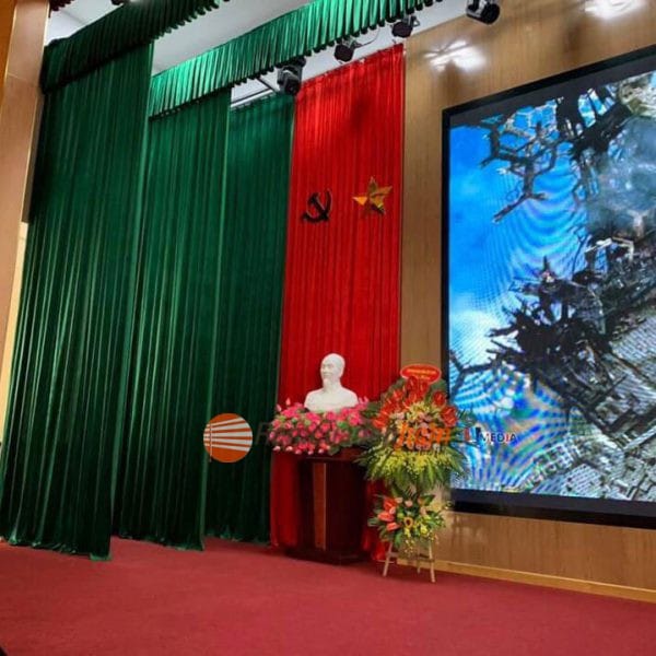 rem san khau 9